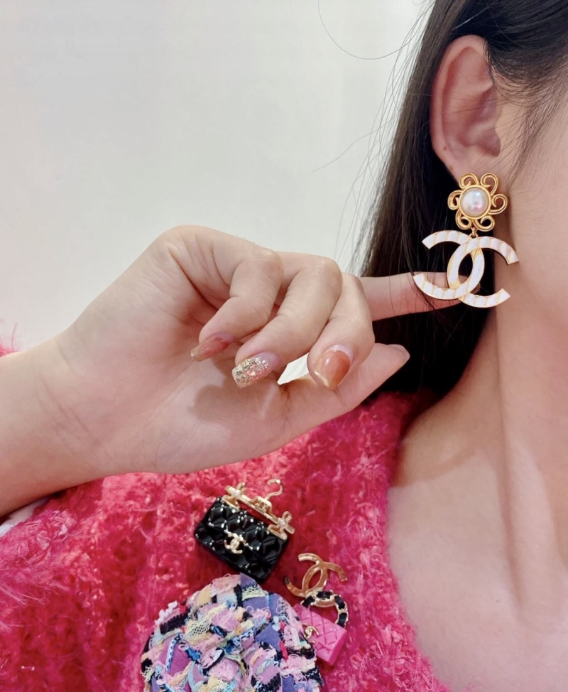 Ch**el earrings